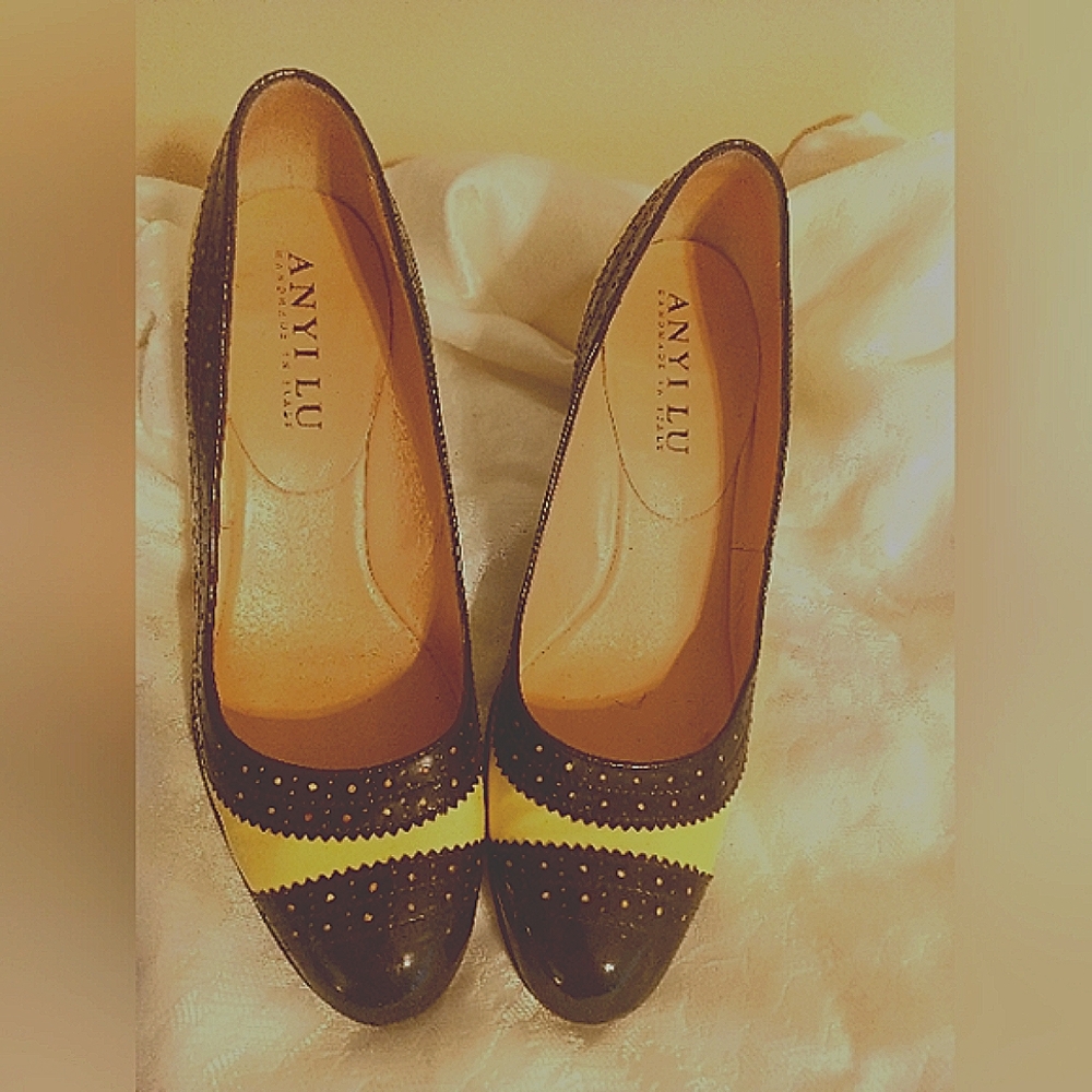 Anyi Lu Italian Vintage black and yellow patent leather shoe 5.5 EU 36 h…